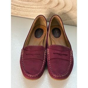 Clarks Suede Loafers Womens Size 6.5M Penny Maroon Casual Comfort Shoes